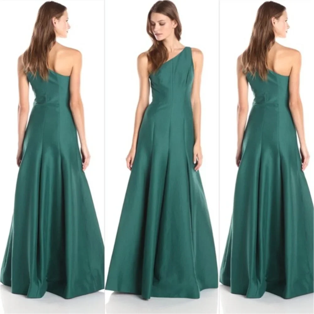 HALSTON HERITAGE Sleeveless Tulip Gown - Picture 1 of 7